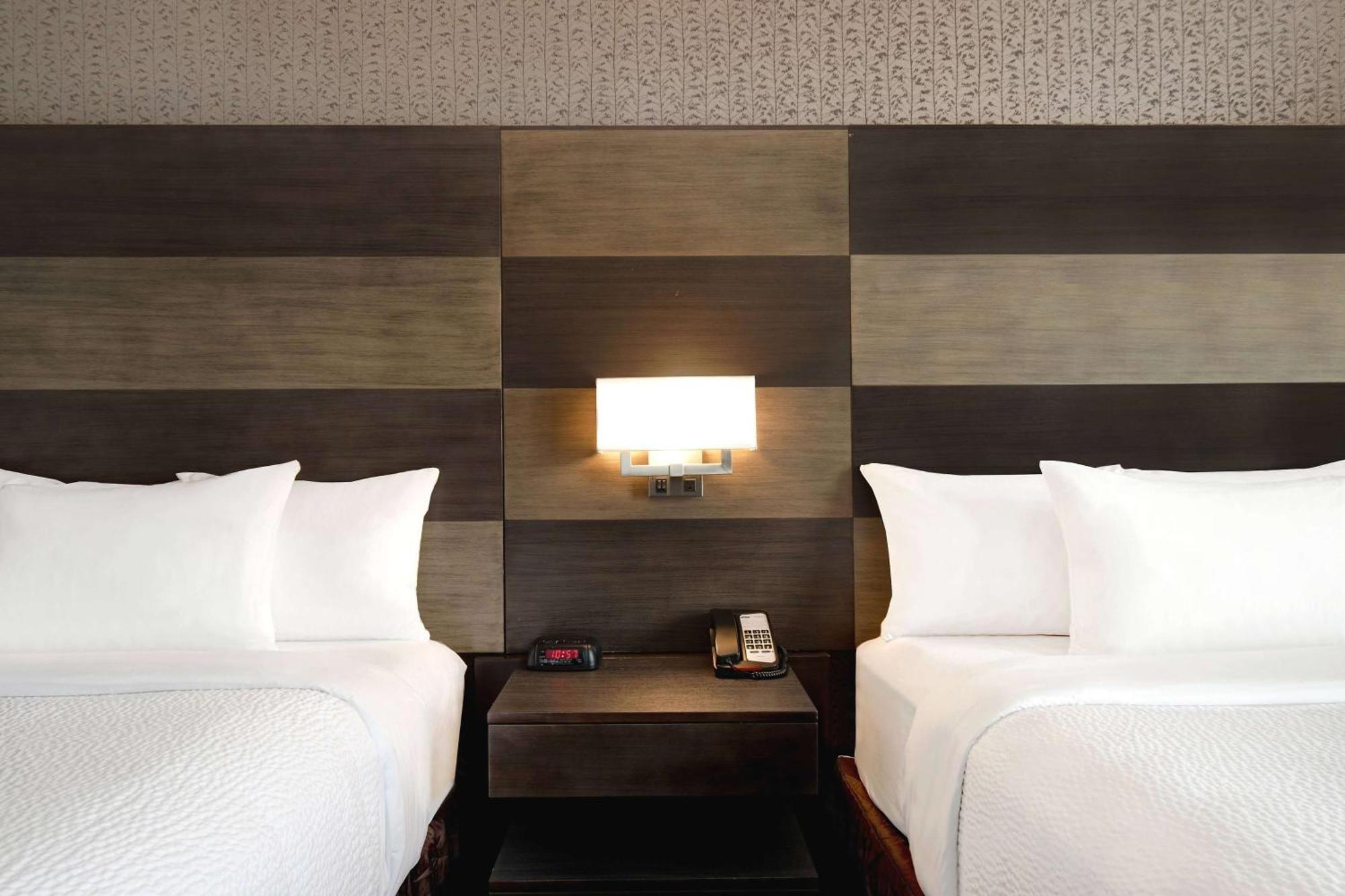 Days By Wyndham South Hotel Calgary