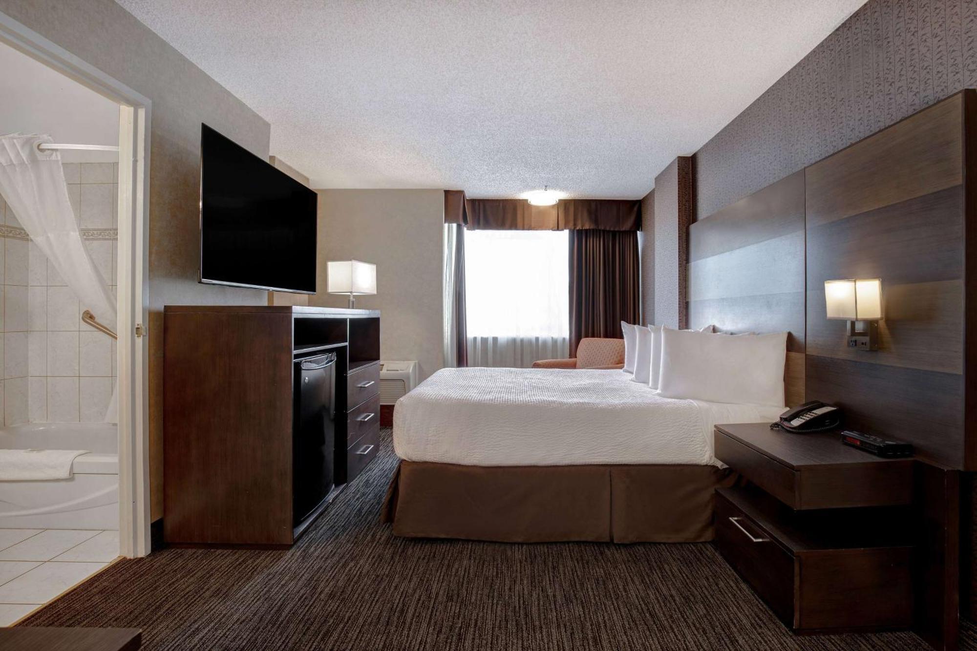Hotel Days By Wyndham South Calgary