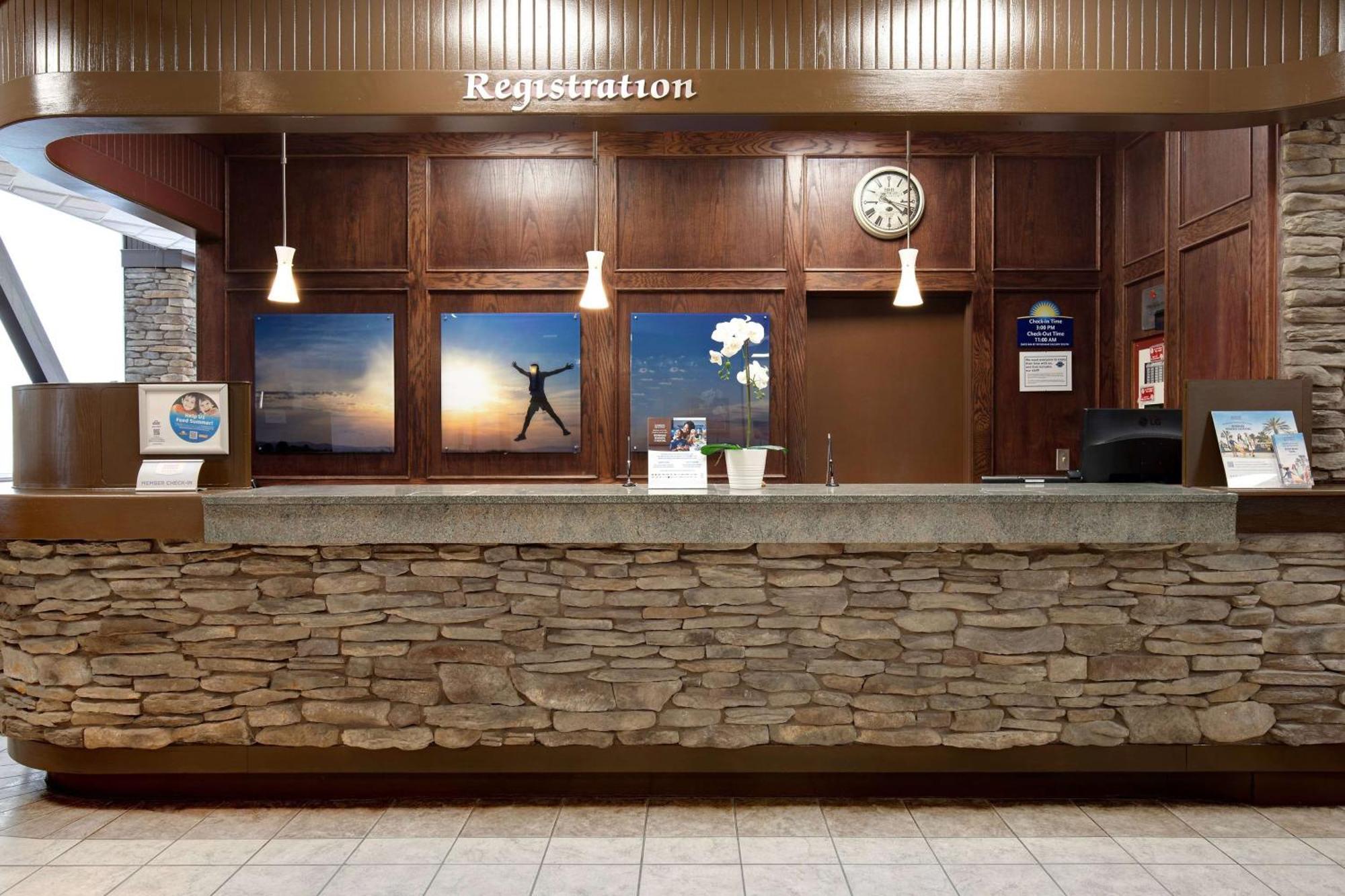 Days By Wyndham South Hotel 3*