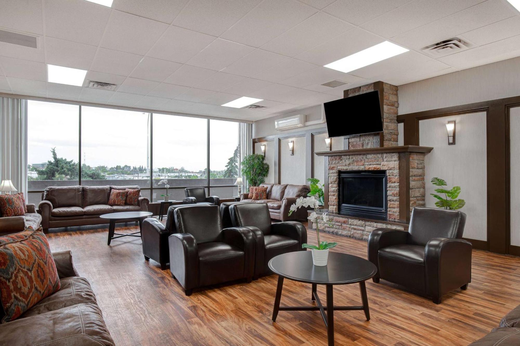 Hotel Days By Wyndham South 3*
