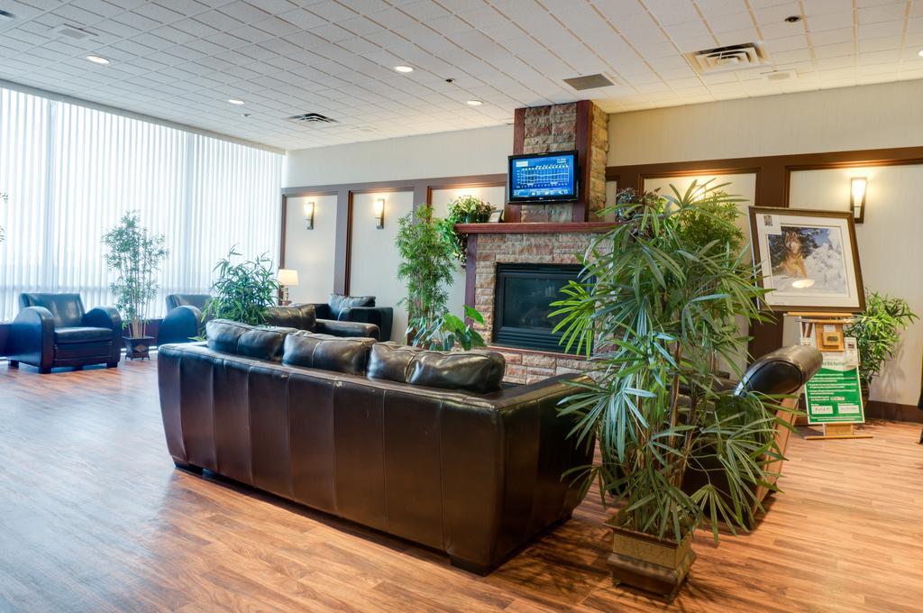 Hotel Days By Wyndham South Calgary