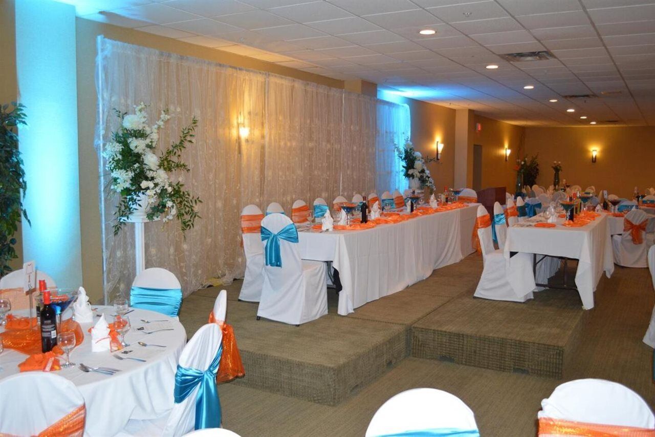 Hotel Days By Wyndham South Calgary
